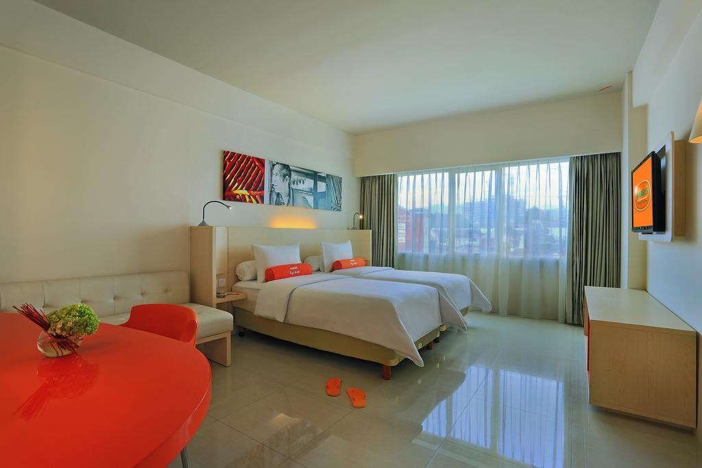 HARRIS Hotel&Conventions Ciumbuleuit - Bandung Exterior foto