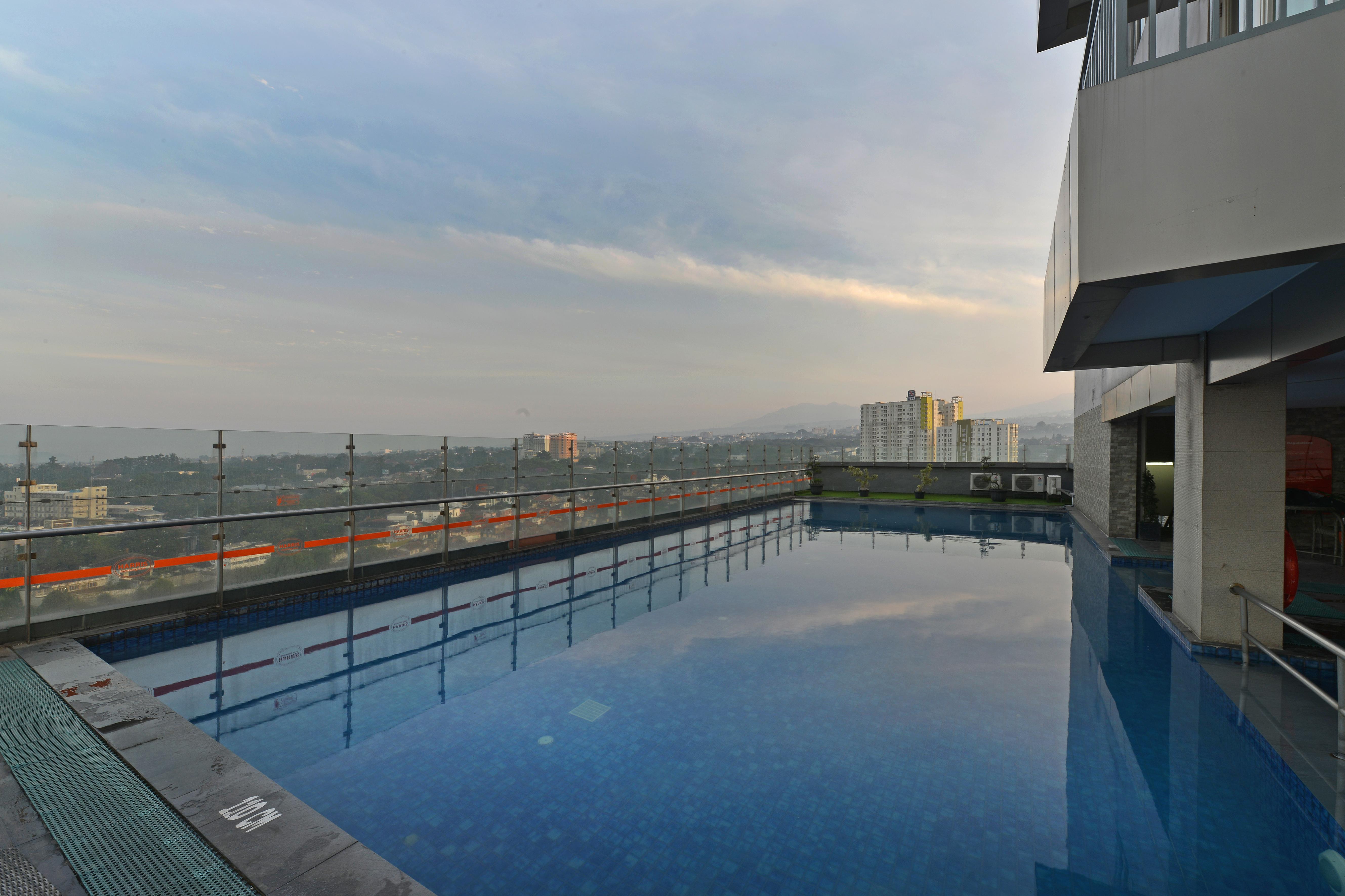 HARRIS Hotel&Conventions Ciumbuleuit - Bandung Exterior foto