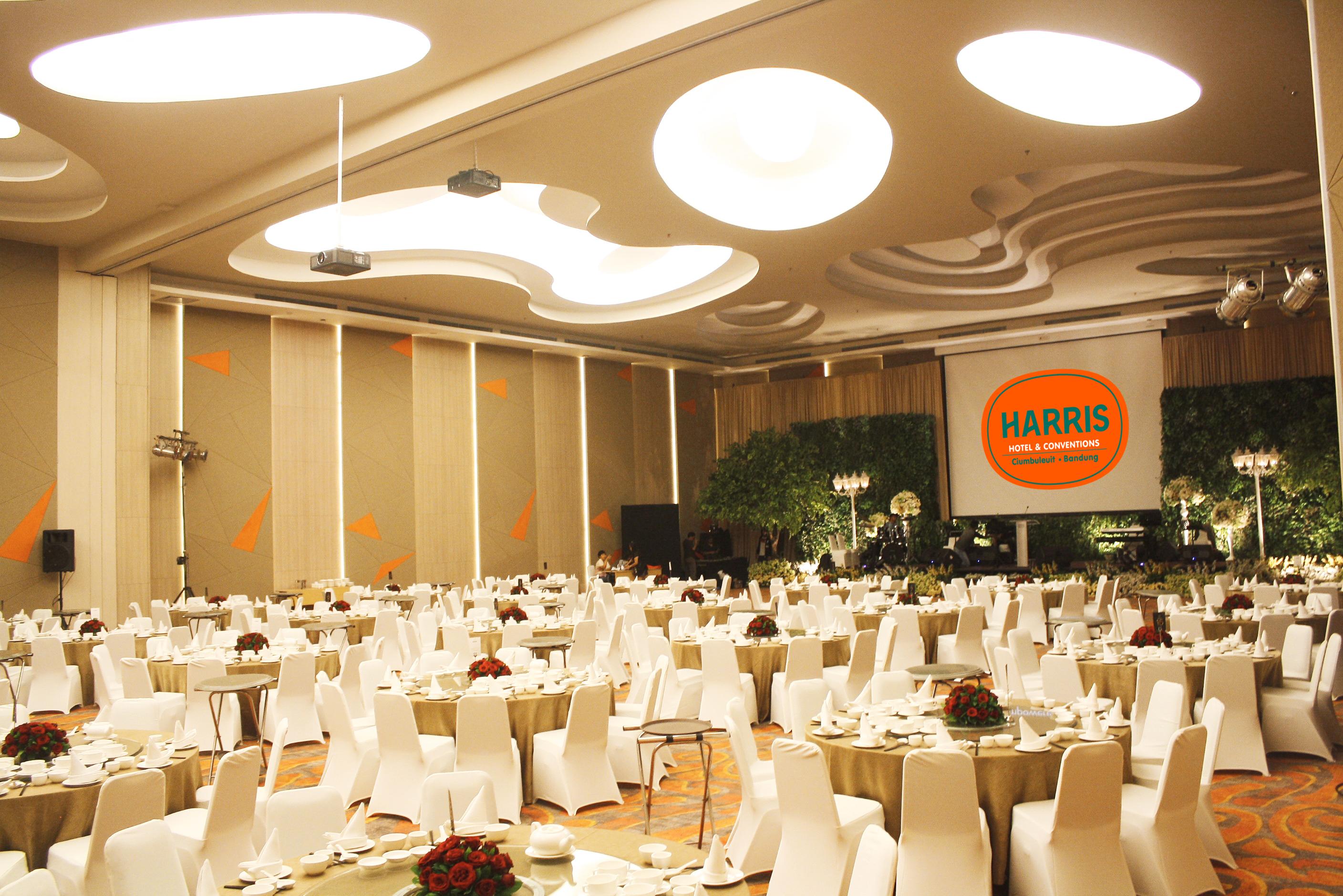 HARRIS Hotel&Conventions Ciumbuleuit - Bandung Exterior foto